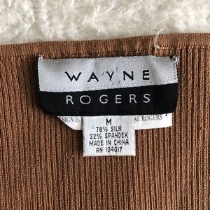 Wayne Rogers Sweaters - Wayne Rogers tan multi color sweater Wayne Rogers Sweaters - Wayne Rogers tan multi color sweater